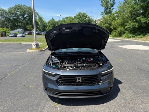 Used 2023 Honda Accord EX image 31
