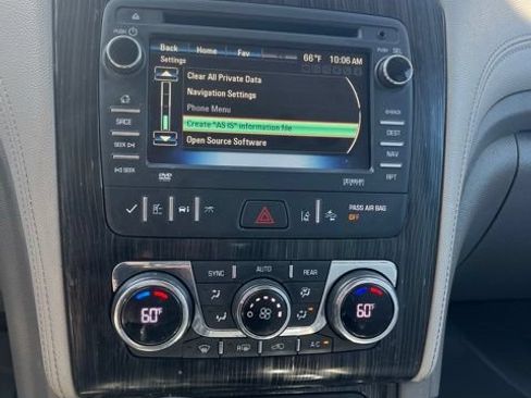 Used 2016 Chevrolet Traverse LTZ AWD/4WD image 45