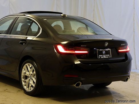 Used 2025 BMW 330i xDrive Sedan w/ Premium Package AWD/4WD image 8