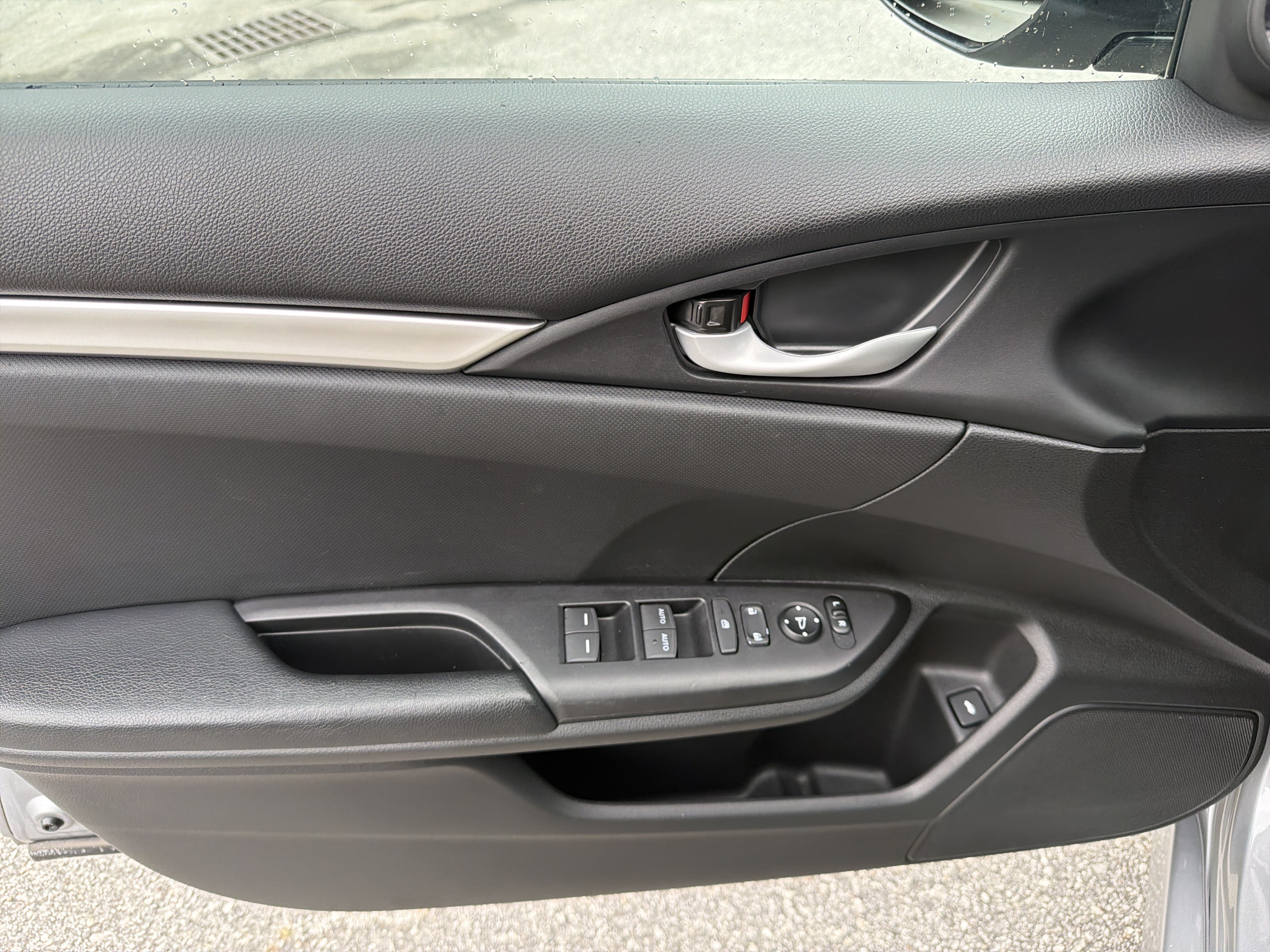 Used 2021 Honda Civic Sport image 11