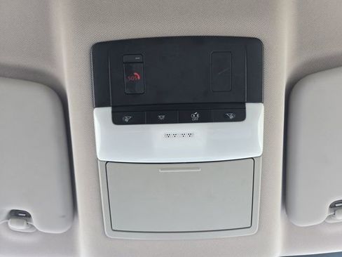 Used 2025 Nissan Rogue SV image 7