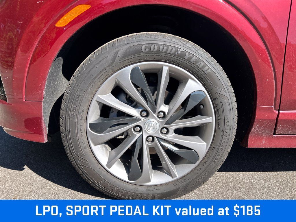 Used 2023 Buick Encore GX Select w/ Sport Touring Package FWD image 8
