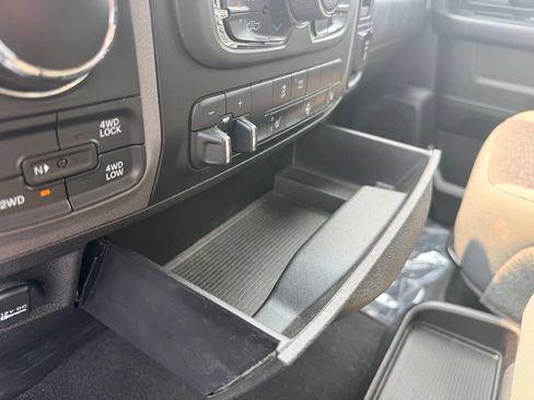 Used 2019 RAM 1500 Tradesman w/ SXT Plus Group AWD/4WD image 28