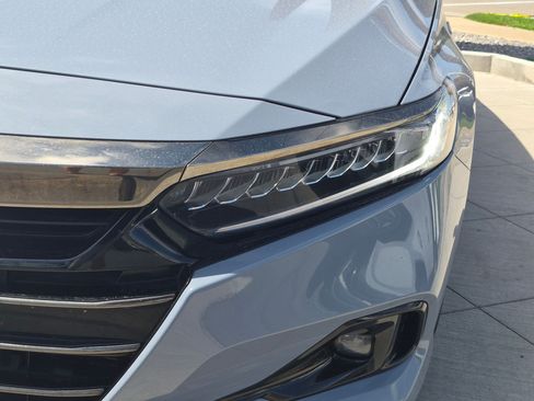 Used 2022 Honda Accord Sport image 12