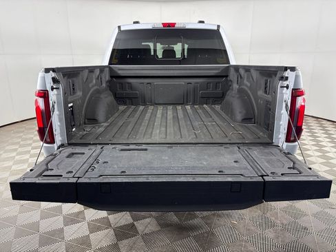 Certified 2025 Ford F150 Platinum w/ Equipment Group 702A High AWD/4WD image 31