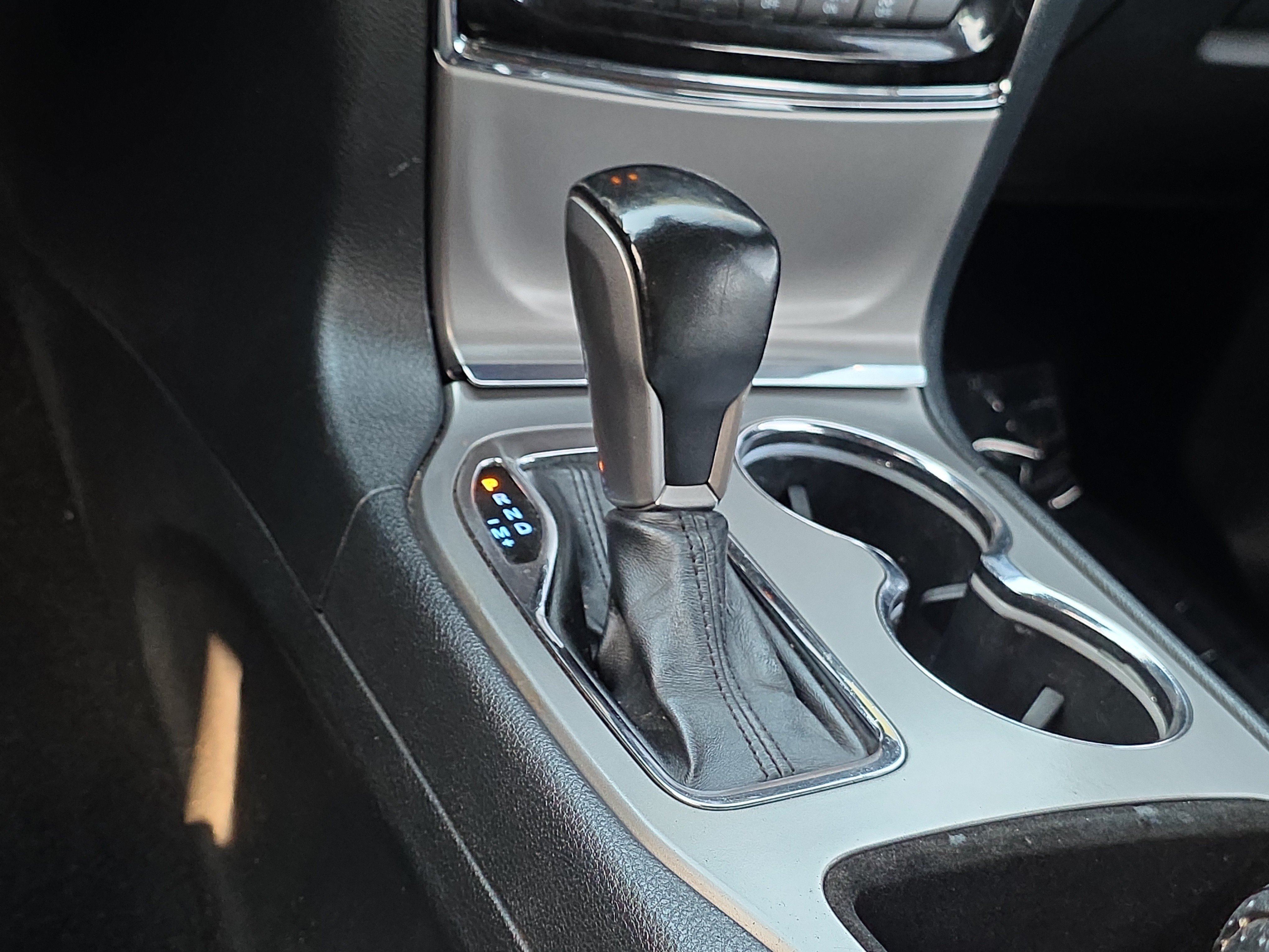 Used 2020 Jeep Grand Cherokee Laredo w/ Laredo X Package RWD image 19
