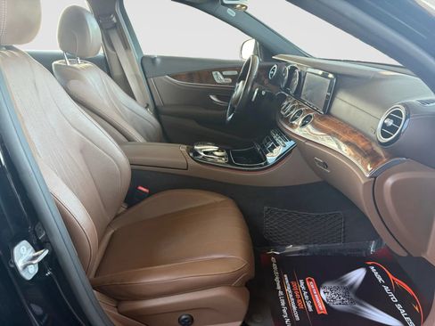 Used 2017 Mercedes-Benz E 300 4MATIC w/ Premium 1 Package image 20