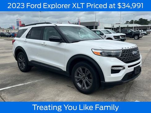 Used 2023 Ford Explorer XLT w/ Equipment Group 202A AWD/4WD image 1