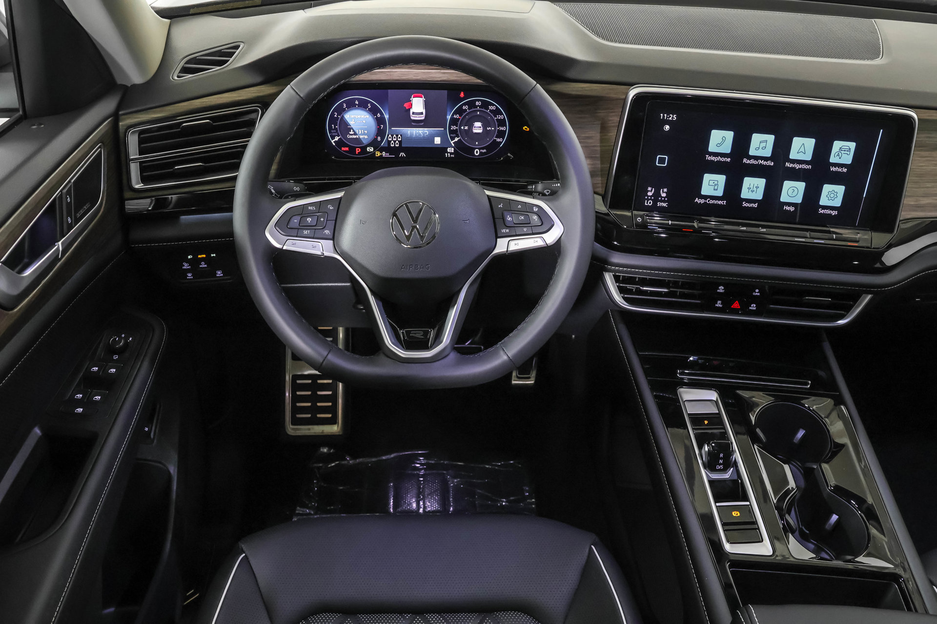 New 2026 Volkswagen Atlas SEL Premium R-Line AWD/4WD image 38