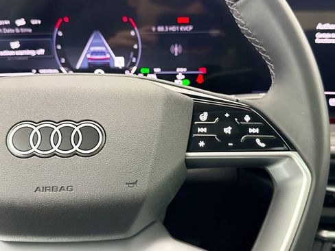 Used 2025 Audi Q5 Premium Plus w/ Premium Plus AWD/4WD image 12