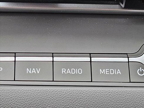 Used 2023 Hyundai Elantra SEL w/ Convenience Package FWD image 8