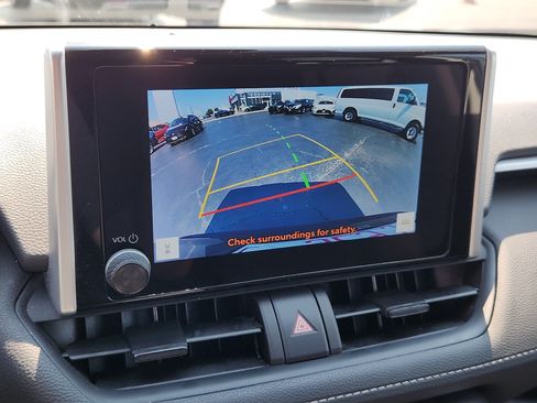 Certified 2025 Toyota RAV4 XLE AWD/4WD image 15
