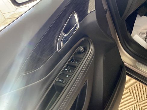 Used 2013 Buick Encore Convenience FWD image 11
