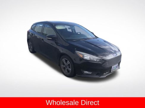 Used 2016 Ford Focus SE image 1