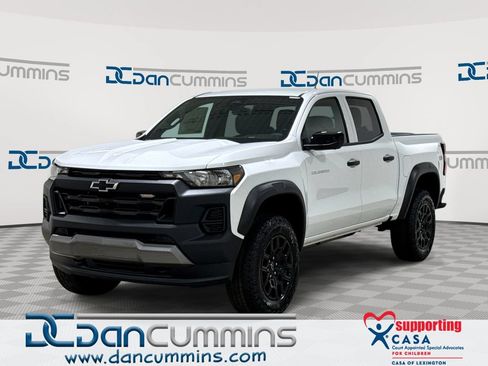 New 2026 Chevrolet Colorado Trail Boss AWD/4WD image 1