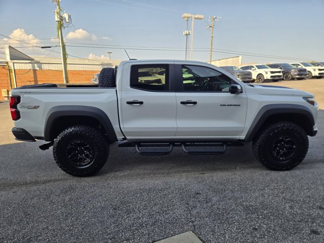 Used 2025 Chevrolet Colorado ZR2 w/ ZR2 Bison Edition AWD/4WD image 5
