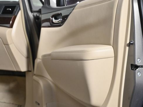 Used 2014 Nissan Quest LE image 39