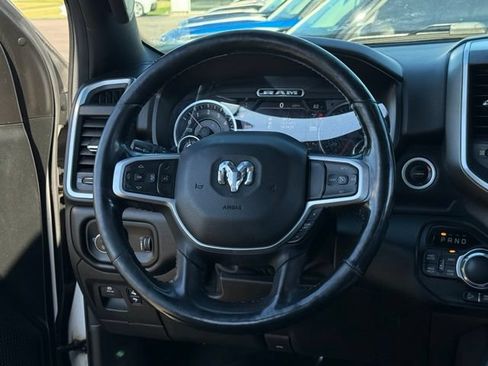 Used 2020 RAM 1500 Big Horn AWD/4WD image 6