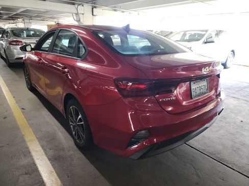 Certified 2022 Kia Forte LXS FWD image 4