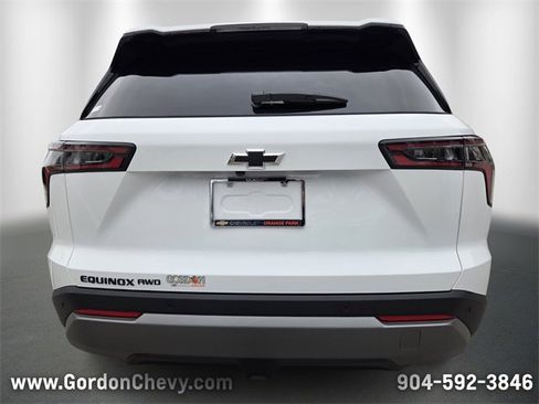 New 2026 Chevrolet Equinox LT w/ Convenience Package II image 5