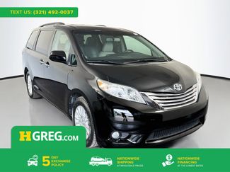 Used 2017 Toyota Sienna XLE w/ XLE Navigation Package FWD video 1