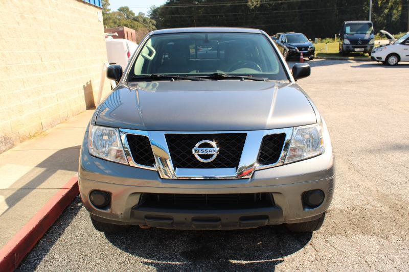 Used 2019 Nissan Frontier SV AWD/4WD image 2