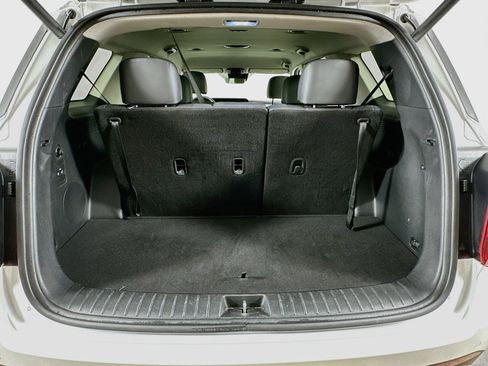 Used 2025 Hyundai Palisade SEL FWD image 31