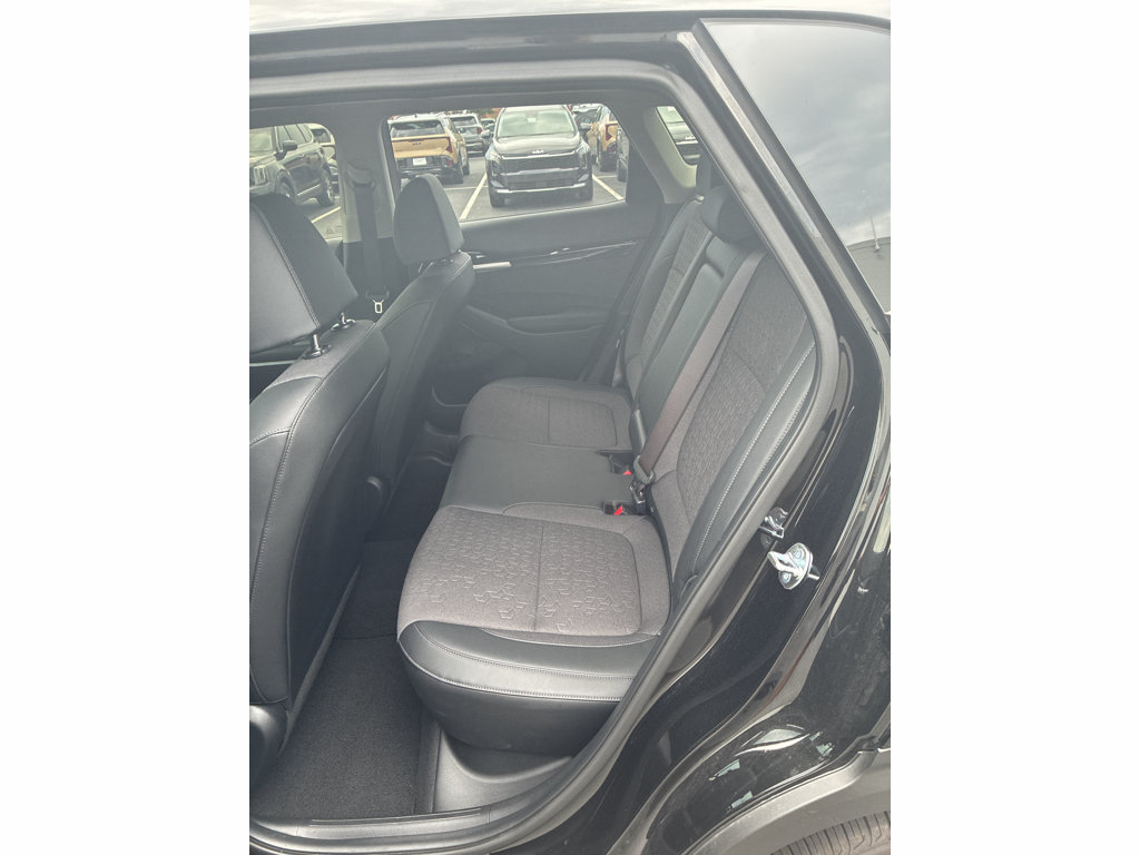Used 2026 Kia Seltos S FWD image 10