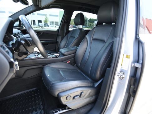 Used 2019 Audi Q7 3.0T Prestige image 12