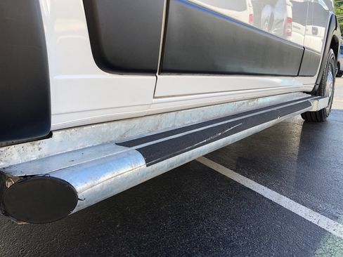 Used 2025 RAM ProMaster 2500 w/ U-Haul Equipment Group FWD image 15