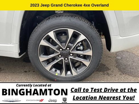 New 2023 Jeep Grand Cherokee Overland AWD/4WD image 34