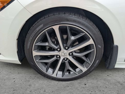 Certified 2024 Honda Civic Touring image 9