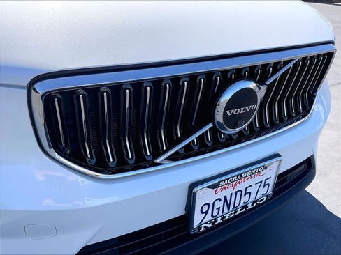 Used 2023 Volvo XC40 B5 Ultimate w/ Protection Package Premier AWD/4WD image 33