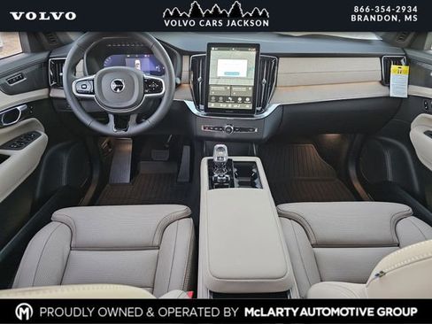 New 2026 Volvo XC90 B6 Ultra w/ Protection Package image 8