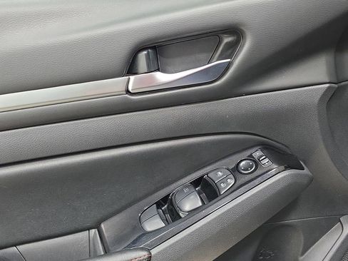 Used 2024 Nissan Altima 2.5 SR image 27