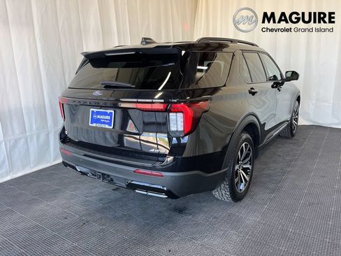 Used 2025 Ford Explorer ST-Line AWD/4WD image 28