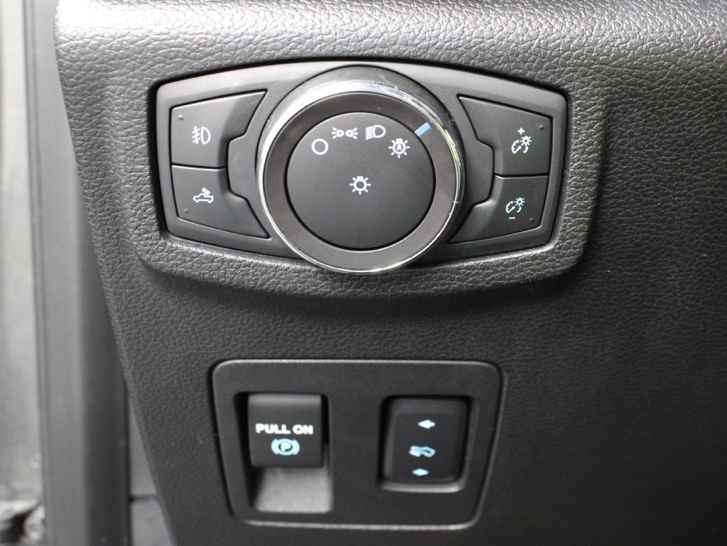 Used 2018 Ford F150 XLT w/ Equipment Group 302A Luxury AWD/4WD image 48