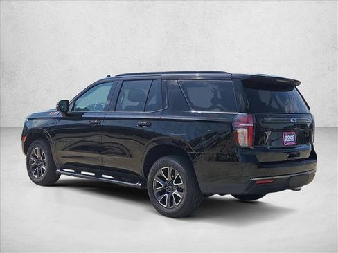 Used 2022 Chevrolet Tahoe Z71 w/ Luxury Package AWD/4WD image 8