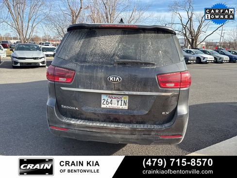 Used 2019 Kia Sedona LX image 6