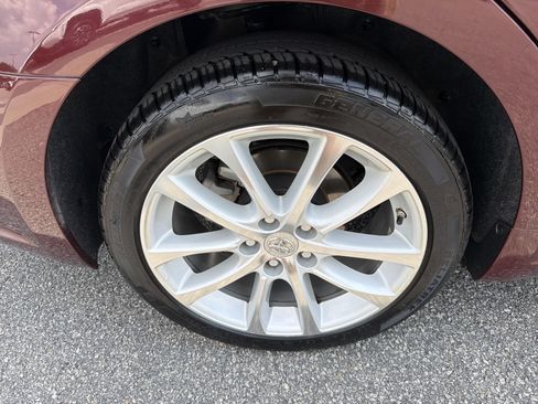 Used 2015 Toyota Avalon Limited FWD image 27