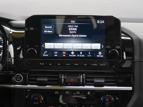Used 2023 Nissan Pathfinder SL w/ SL Premium Package AWD/4WD image 17