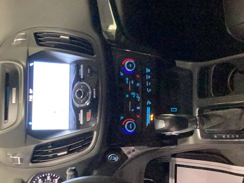 Used 2018 Ford Escape Titanium image 11