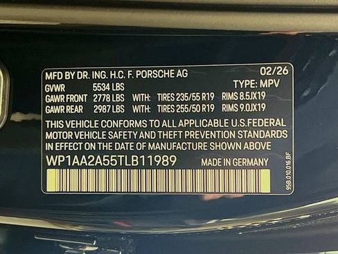 New 2026 Porsche Macan Base image 34