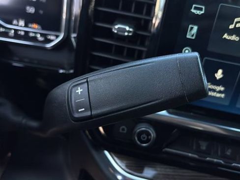 Used 2024 Chevrolet Silverado 2500 LT w/ Midnight Edition image 26