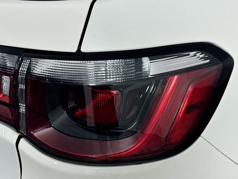 Used 2021 Jeep Compass Latitude image 33