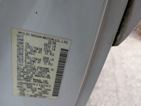 Used 2007 Nissan Titan SE image 7