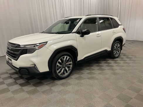 Used 2025 Subaru Forester Touring w/ Popular Package - Touring image 5