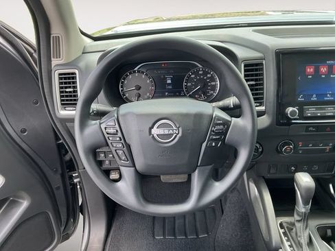 Used 2024 Nissan Frontier SV w/ Technology Package AWD/4WD image 10