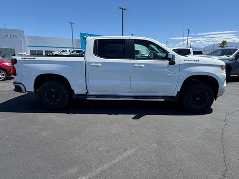 Used 2023 Chevrolet Silverado 1500 LT w/ Protection Package AWD/4WD image 2