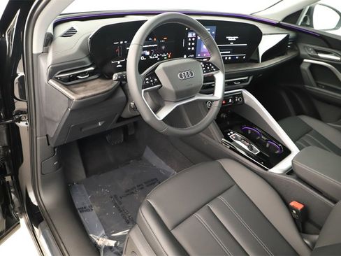 New 2025 Audi Q5 Premium image 15